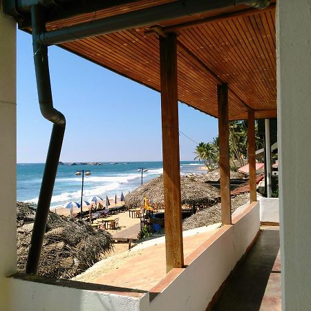 Sunnys Beach Guest House Hikkaduwa Exterior foto